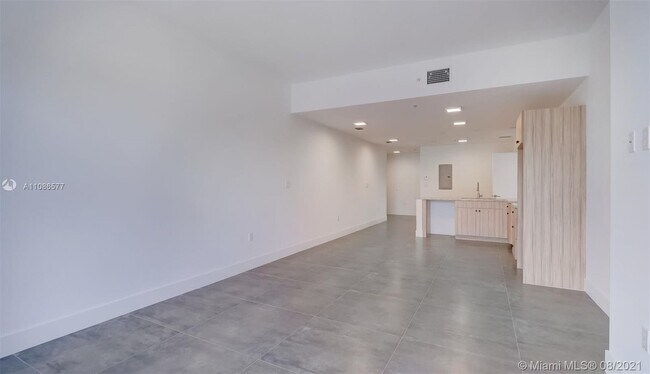 Building Photo - 2010 SW 25th Ter