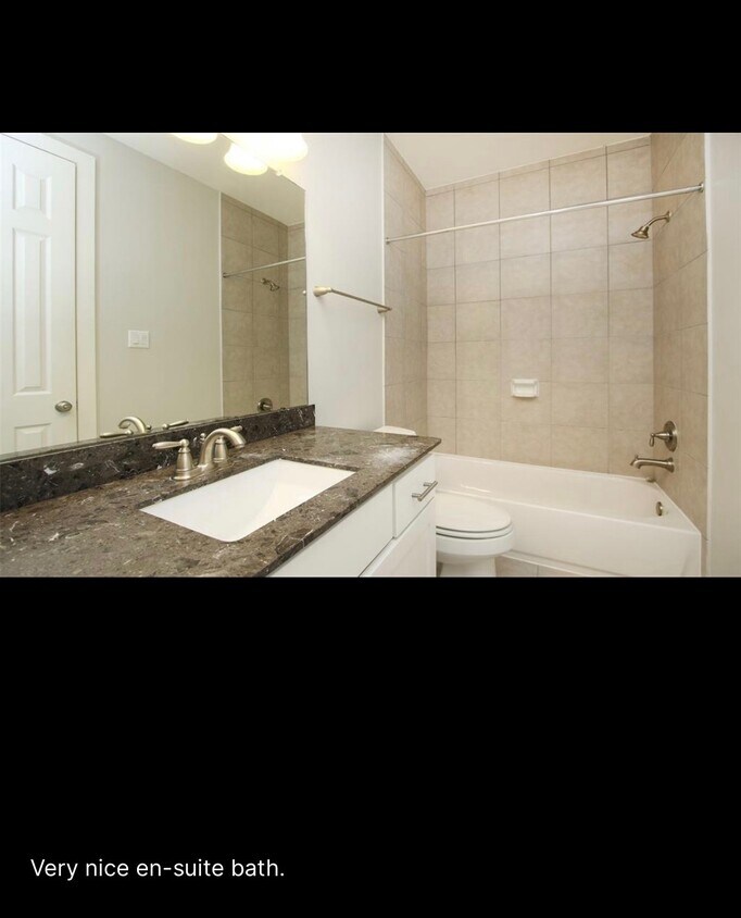 Foto principal - 1509 Bently Green Ln