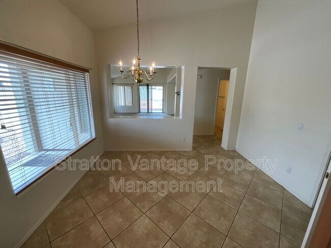 Building Photo - 15962 W Acapulco Ln