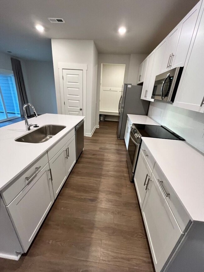 Foto del edificio - Move in ready!! - New 3BR in Franklin