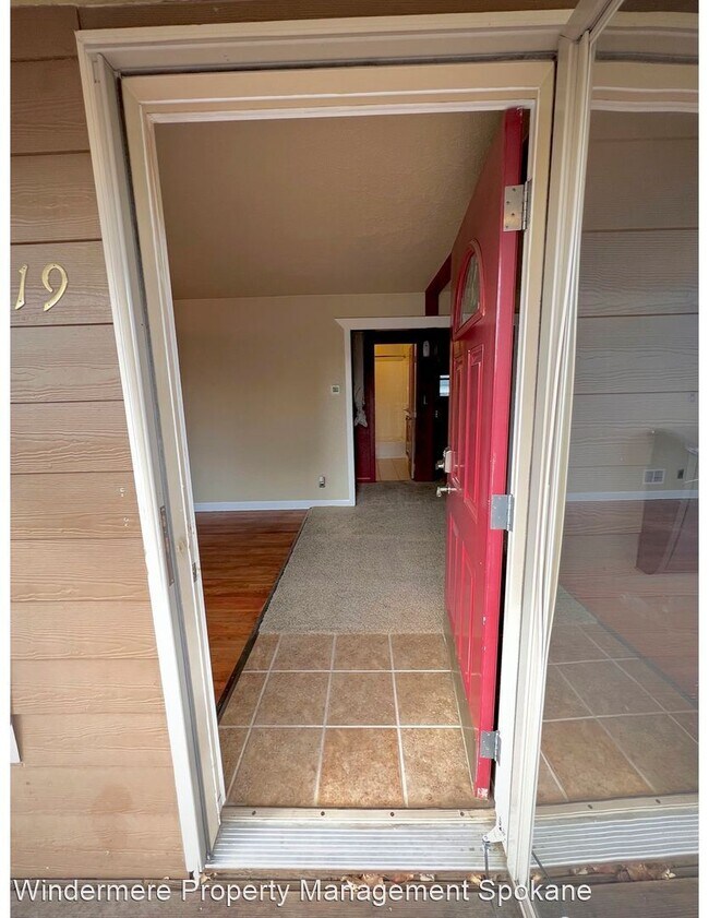 Building Photo - 3 br, 1 bath House - 1519 E Central Ave