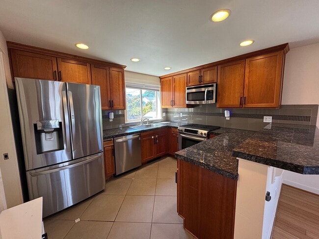 Foto del edificio - 8505B 17th Ave NW