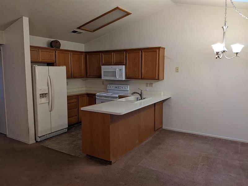 3086 W Queens Cir, Merced, CA 95340 House Rental in Merced, CA