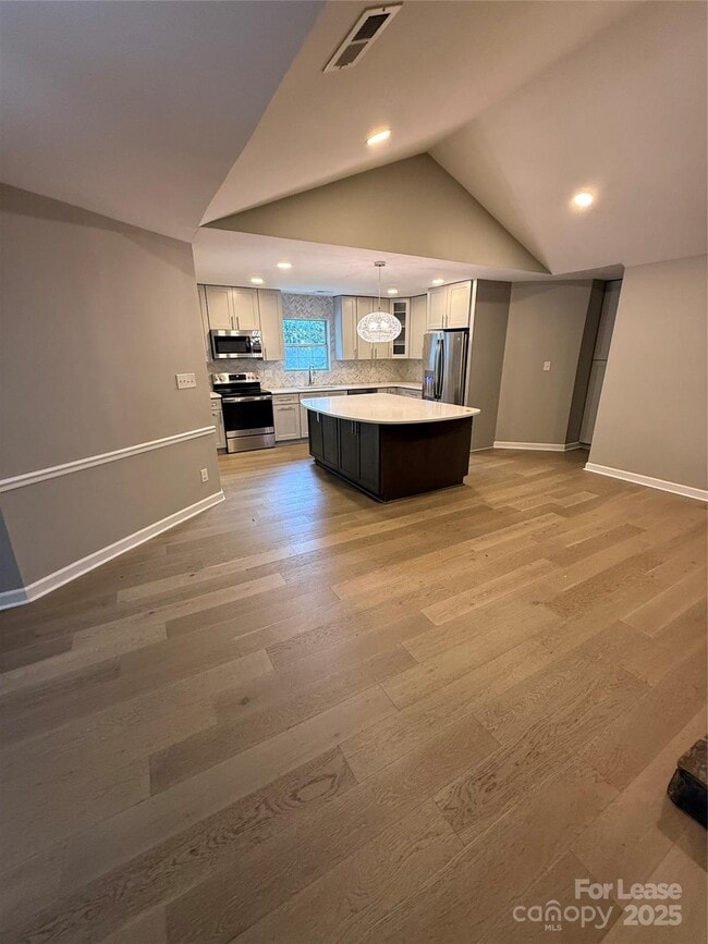 Building Photo - 4371 La Brea Dr