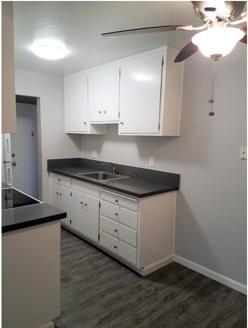 1 dormitorio Cocina1 - Summit Apartments