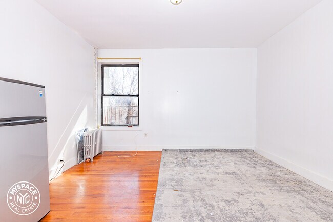 Foto del edificio - 666 Hancock St