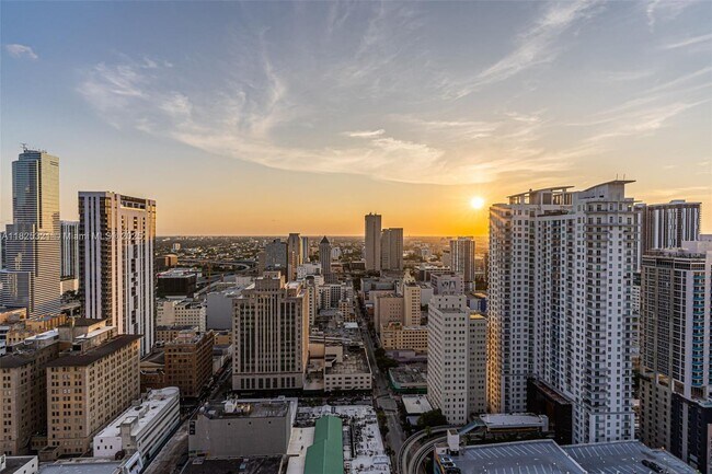 Building Photo - 50 Biscayne Blvd