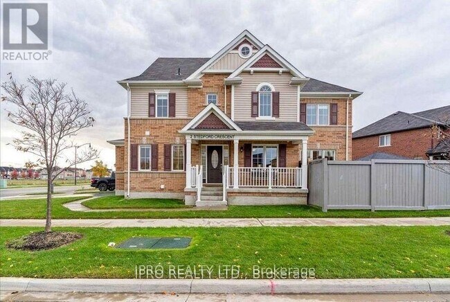 Building Photo - 2 Stedford Cres