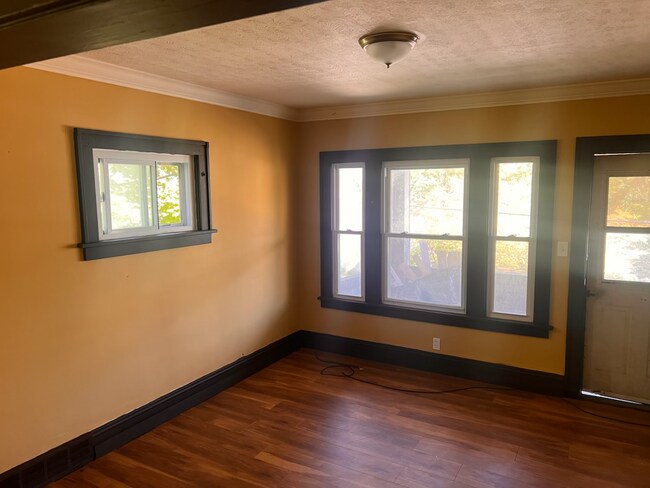 Foto del edificio - 2990 E 111th St