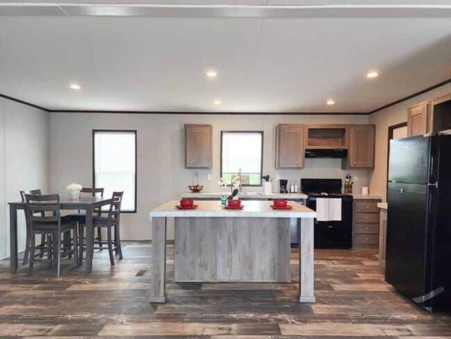 Building Photo - 141 Ponderosa Way