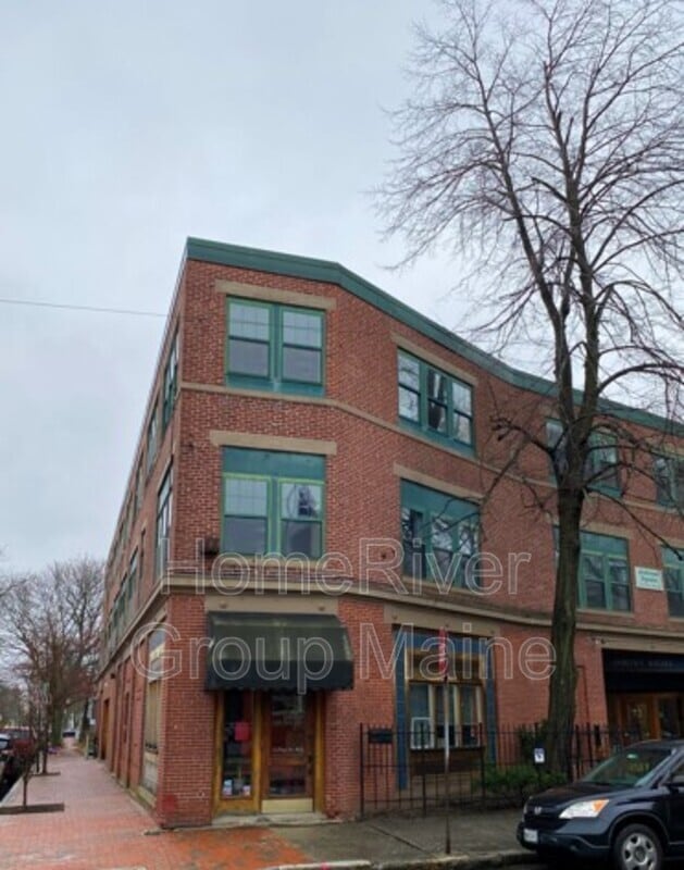 72 Pine St Unit 1, Portland, ME 04102 Condo for Rent in Portland, ME