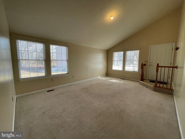 Foto del edificio - 45586 Curley Ct