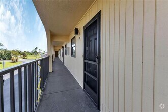 Building Photo - 14459 River Beach Dr