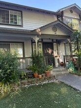 Building Photo - 8908 Gravenstein Way