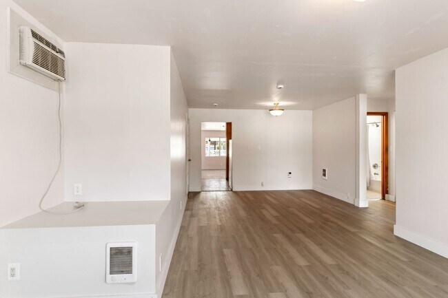Foto del edificio - 428 Basin St NW
