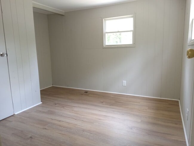 Foto del edificio - Updated Home in Laurel Lakes NJ FOR RENT $...