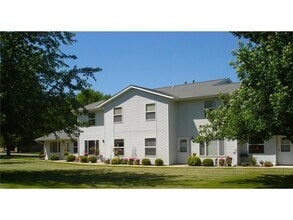 Building Photo - 1704 Lincoln Ave