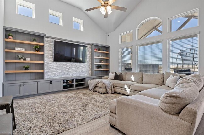 Foto del edificio - 408 Ravello St