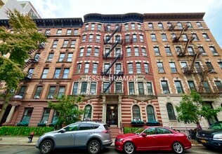 Building Photo - 336 E 18th St Building Photo - 336 E 18th St