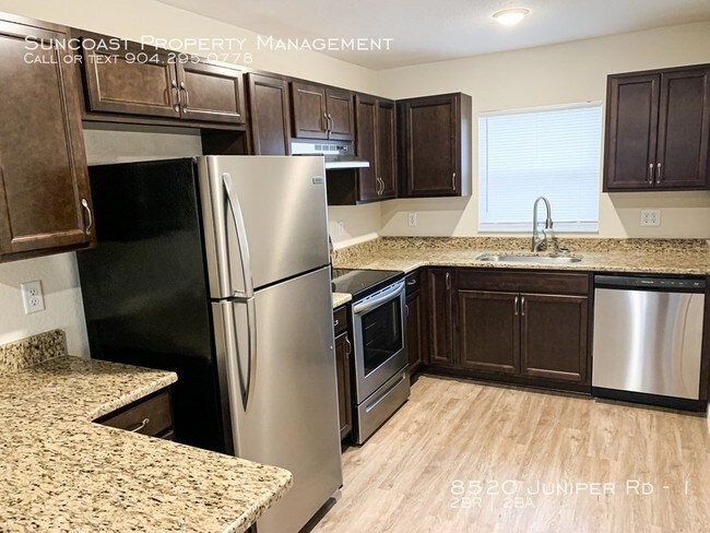Building Photo - BRAND NEW Triplex for Rent!