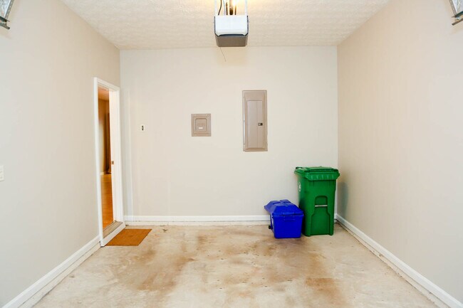 Building Photo - 3548 Lantern View Ln