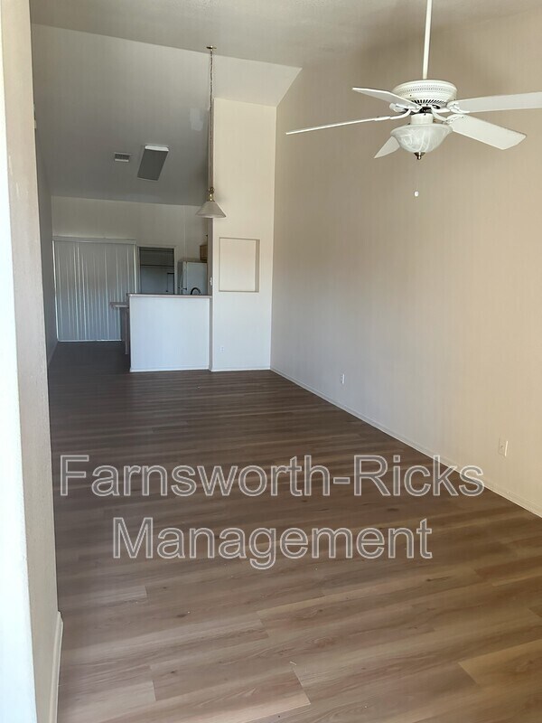 Foto del edificio - 5808 E Brown Rd