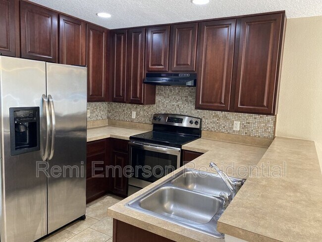 Foto del edificio - 5099 Monticello Heights Ln