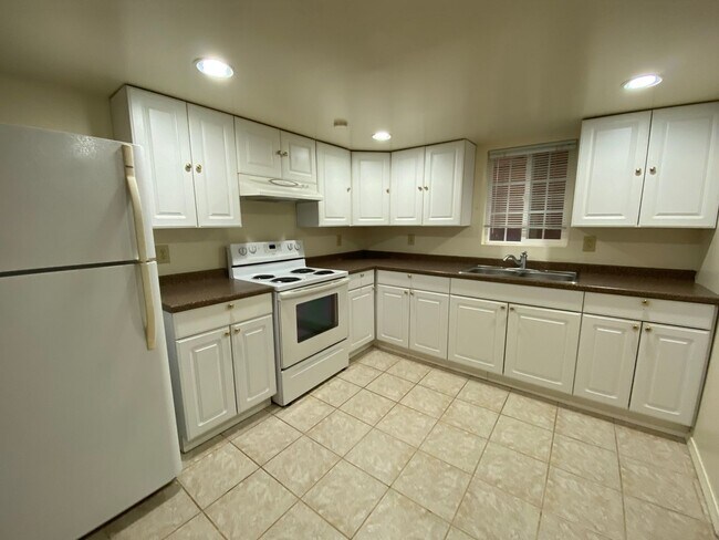 Building Photo - Washington House