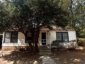 Building Photo - 240 W Sessom Dr