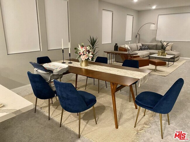 Foto del edificio - 713 Daniel Freeman Cir