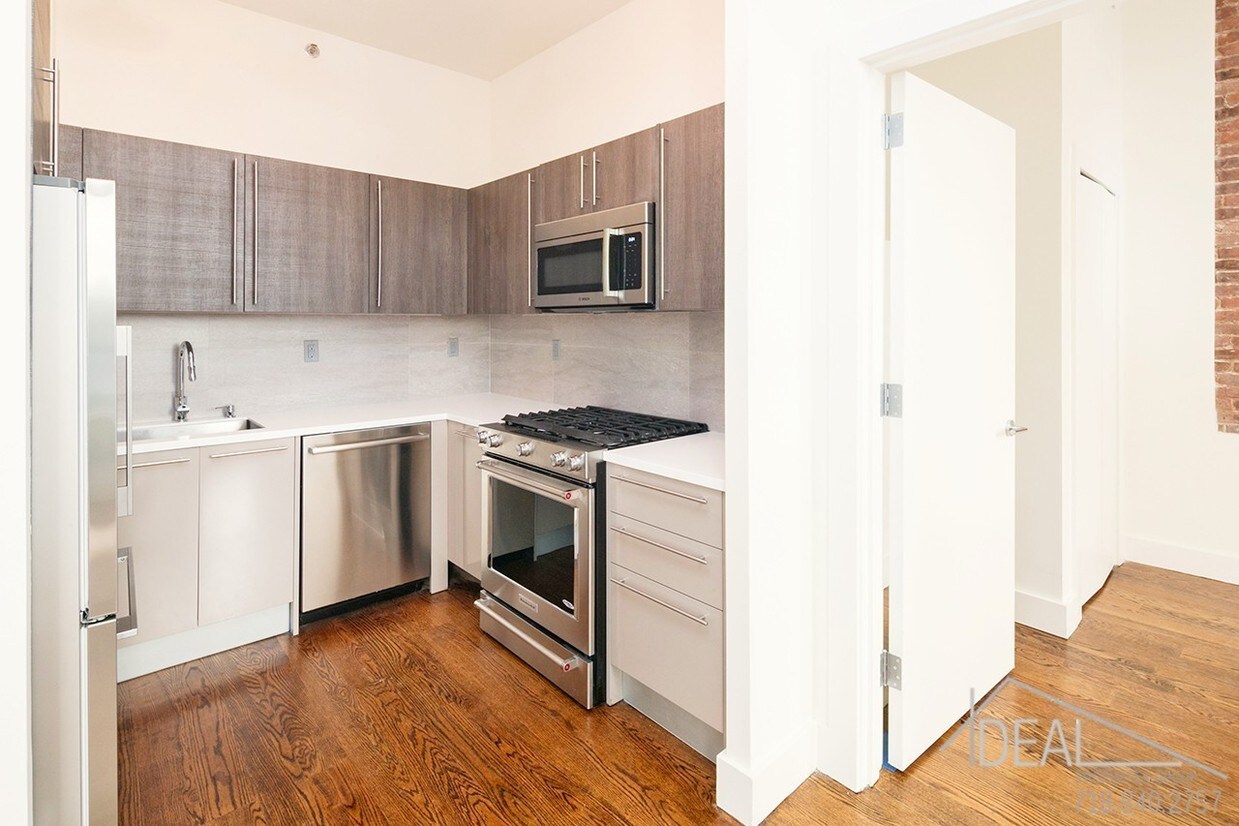 Primary Photo - 68 Livingston Street #4AR