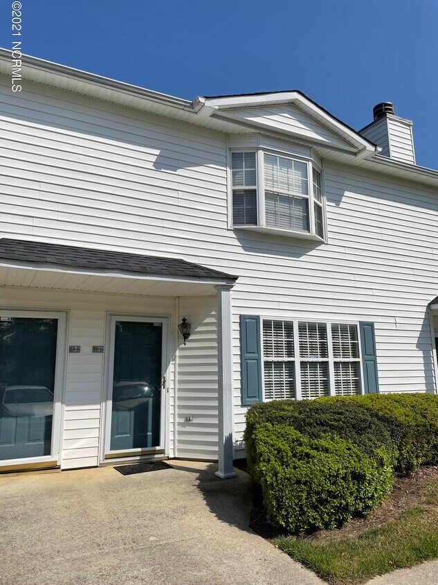 3904 Sterling Pointe Dr, Winterville, NC 28590 Townhome Rentals in