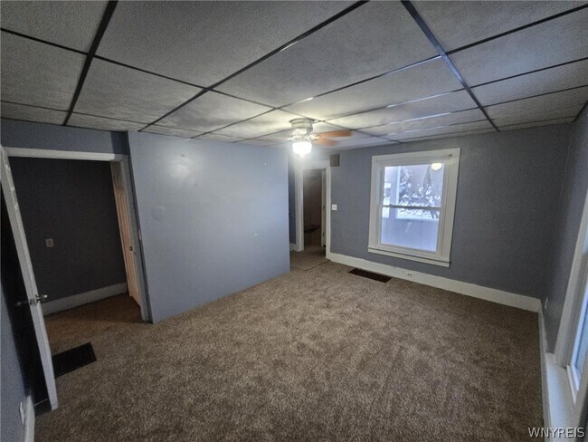 Foto del edificio - 20 Dunn Ave