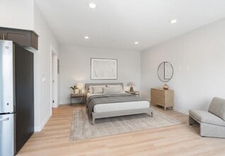 Building Photo - Redband Apartments