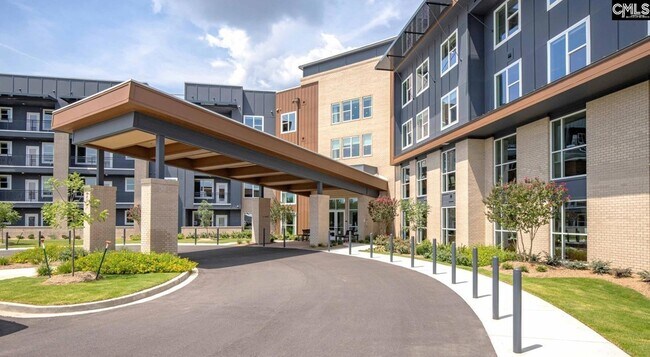 Building Photo - 440 Town Center Pl