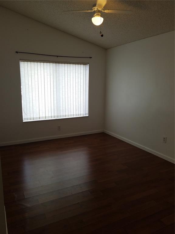 Foto del edificio - 1728 NW 72nd Ave