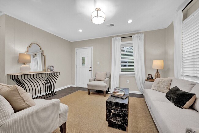 Foto del edificio - Absolutely Adorable!  Move in Ready!