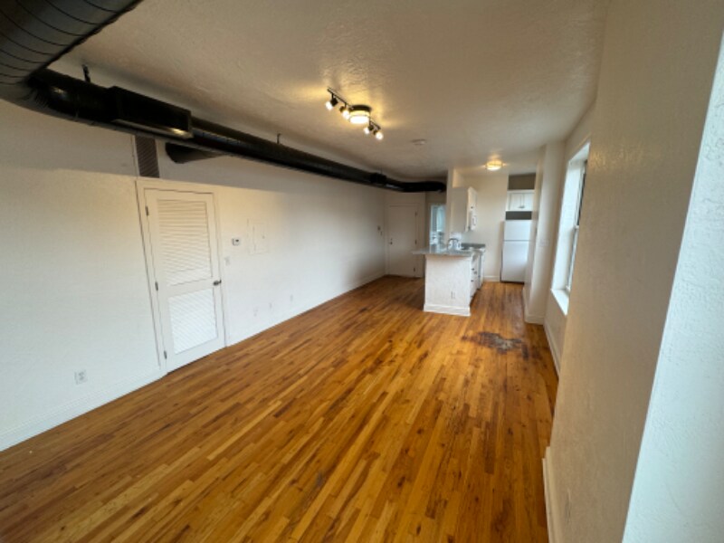 Primary Photo - 229 Kearsarge St