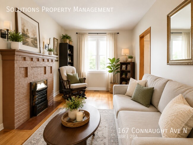 Photo du bâtiment - **Bright & Spacious 3-Bedroom Home with A/C, Laundry & Parking**