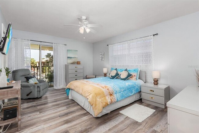 Foto del edificio - 1531 Placida Rd