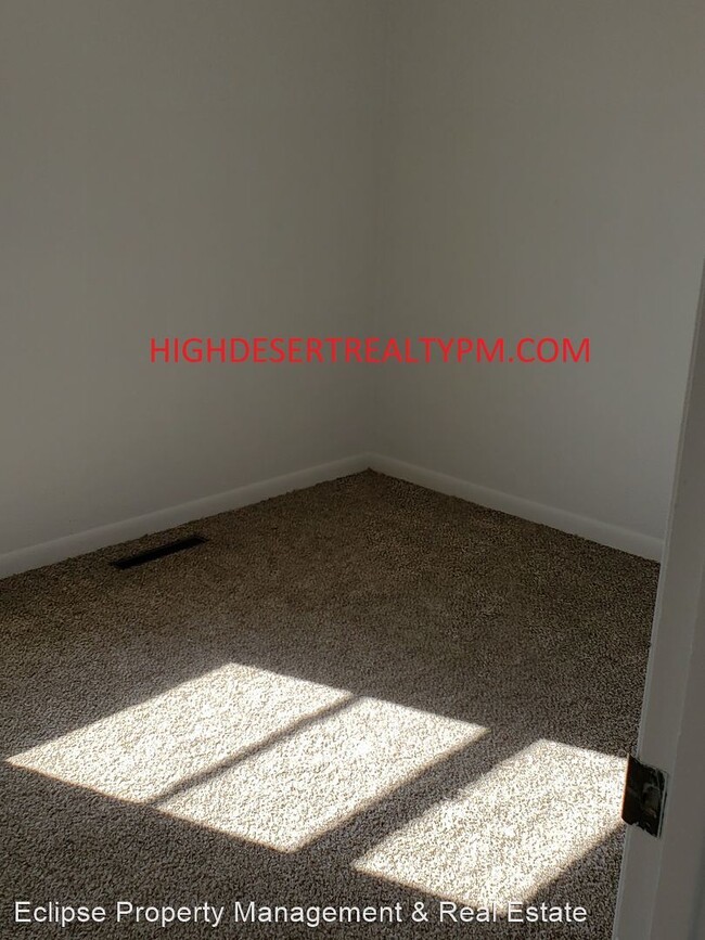 Foto del edificio - 2 br, 1 bath House - 1942 OURAY AVE