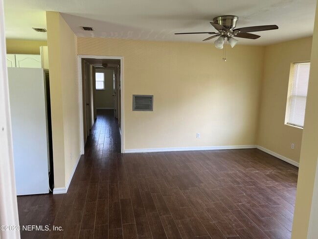Building Photo - 5418 Juno Dr