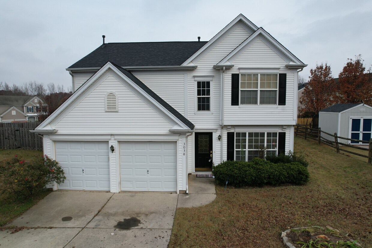 Building Photo - 3038 Old Ironside Dr