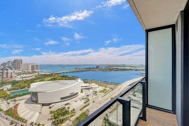 Foto del edificio - 398 NE 5th St