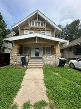 Building Photo - 4221 Chestnut Ave