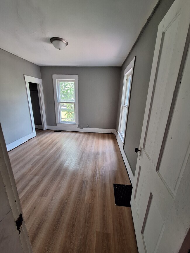 Foto del edificio - 706 E Kibby St