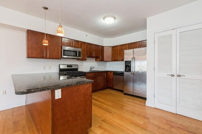 Foto del edificio - 125 43rd St