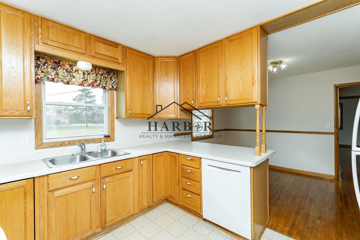 Foto principal - 2920 20th St SE