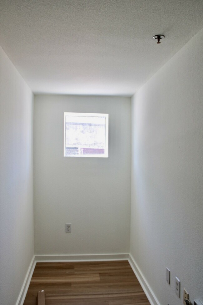 Building Photo - 175 Bluxome St