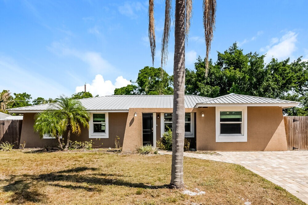 Foto principal - 5045 Silk Oak Dr